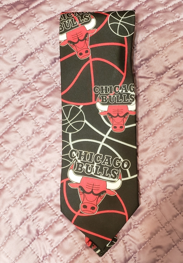 Chicago Bulls black neck tie